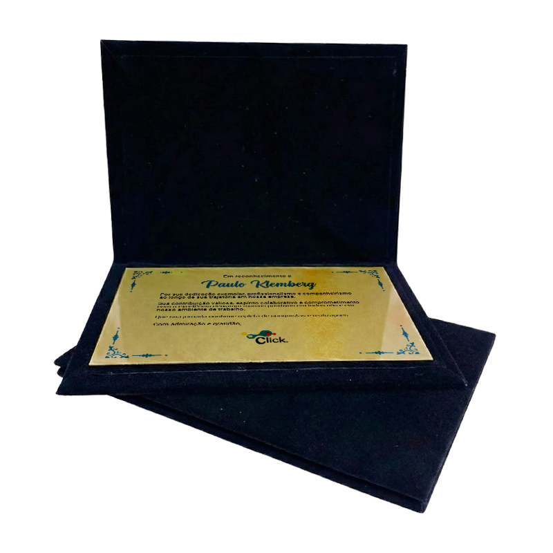 Placa homenagem luxo em aluminio, impressão UV, pasta em veludo preto, 22x17,5cm fechado, 22x45cm aberto, placa 20x16cm, acabamento interno em cetim.